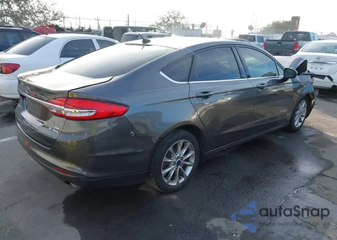 2017 Ford Fusion Hybrid Se z USA, uszkodzony, nr VIN 3FA6P0LU6HR326990